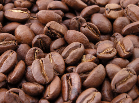 Roasted_coffee_beans